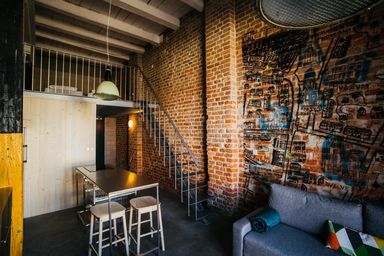 Smaltovna Lofty Appartement Lučenec Buitenkant foto