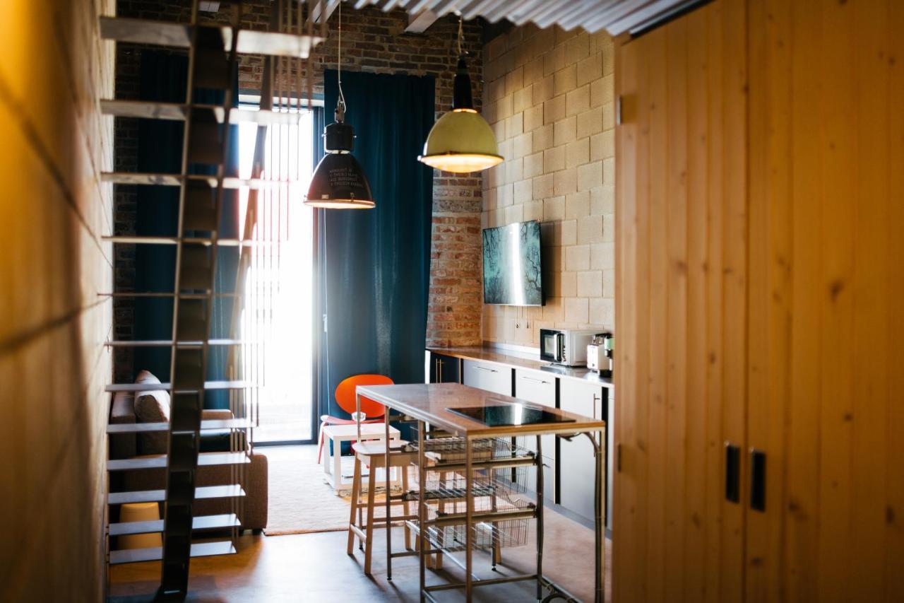 Smaltovna Lofty Appartement Lučenec Buitenkant foto