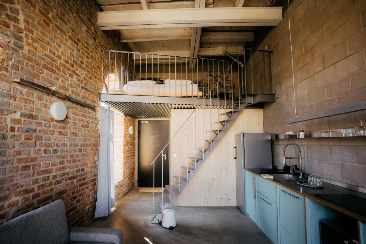 Smaltovna Lofty Appartement Lučenec Buitenkant foto