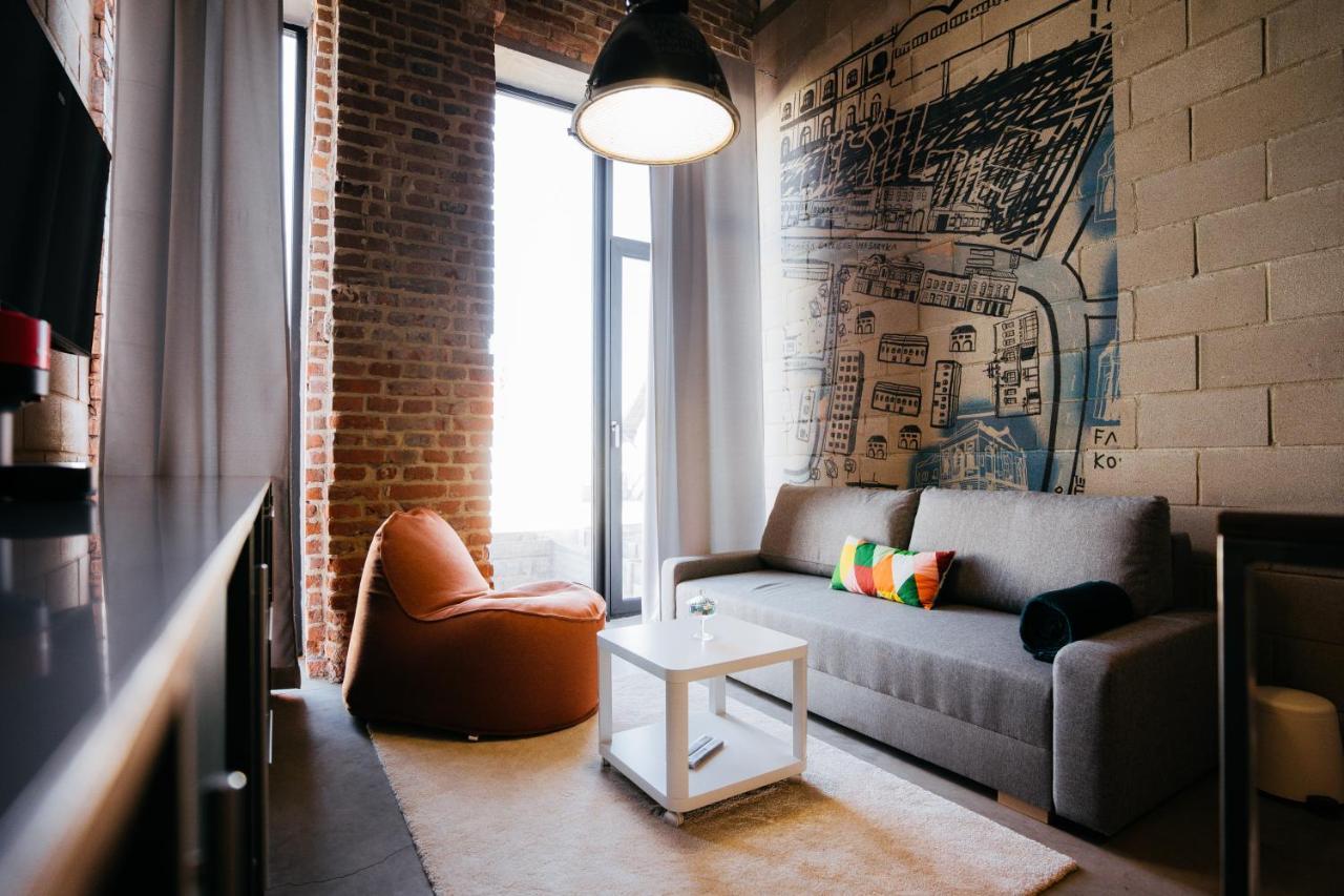 Smaltovna Lofty Appartement Lučenec Buitenkant foto