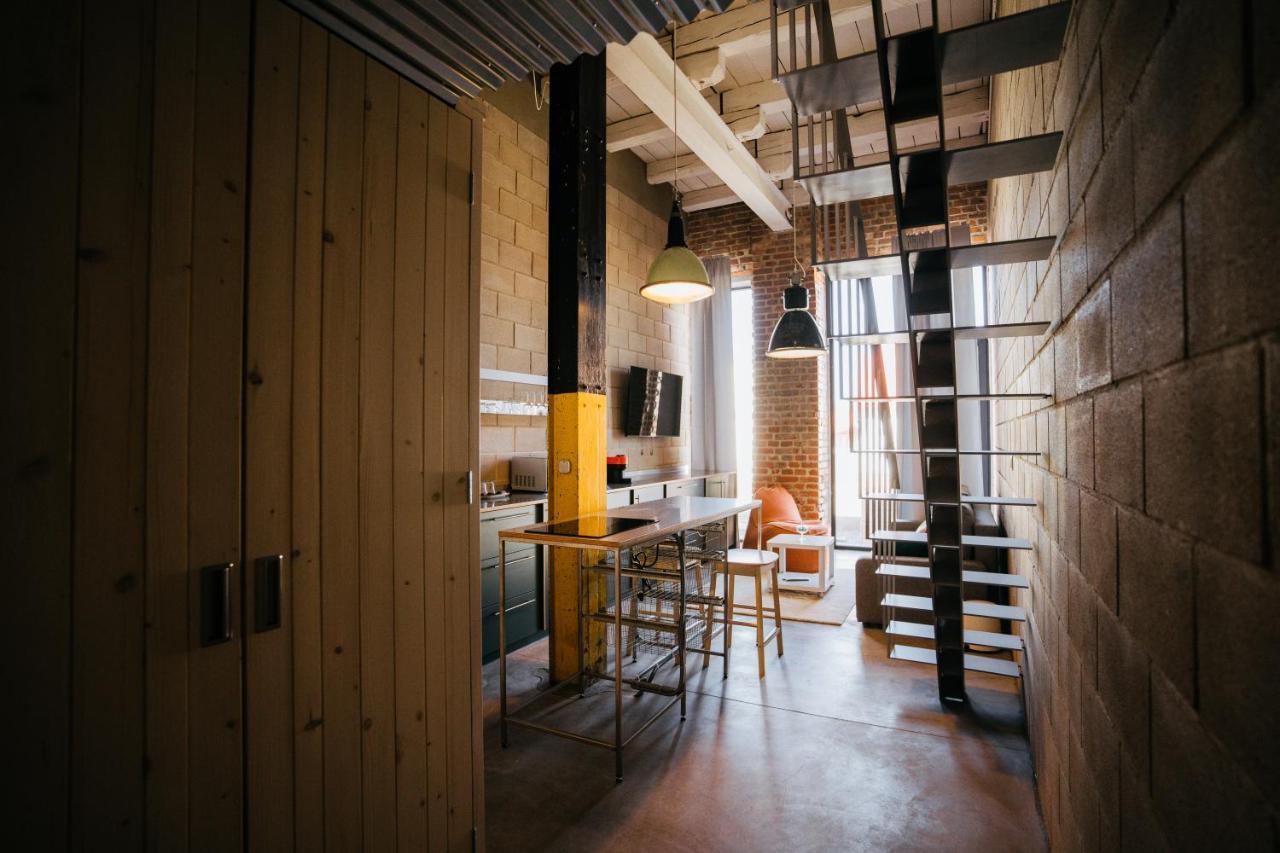 Smaltovna Lofty Appartement Lučenec Buitenkant foto
